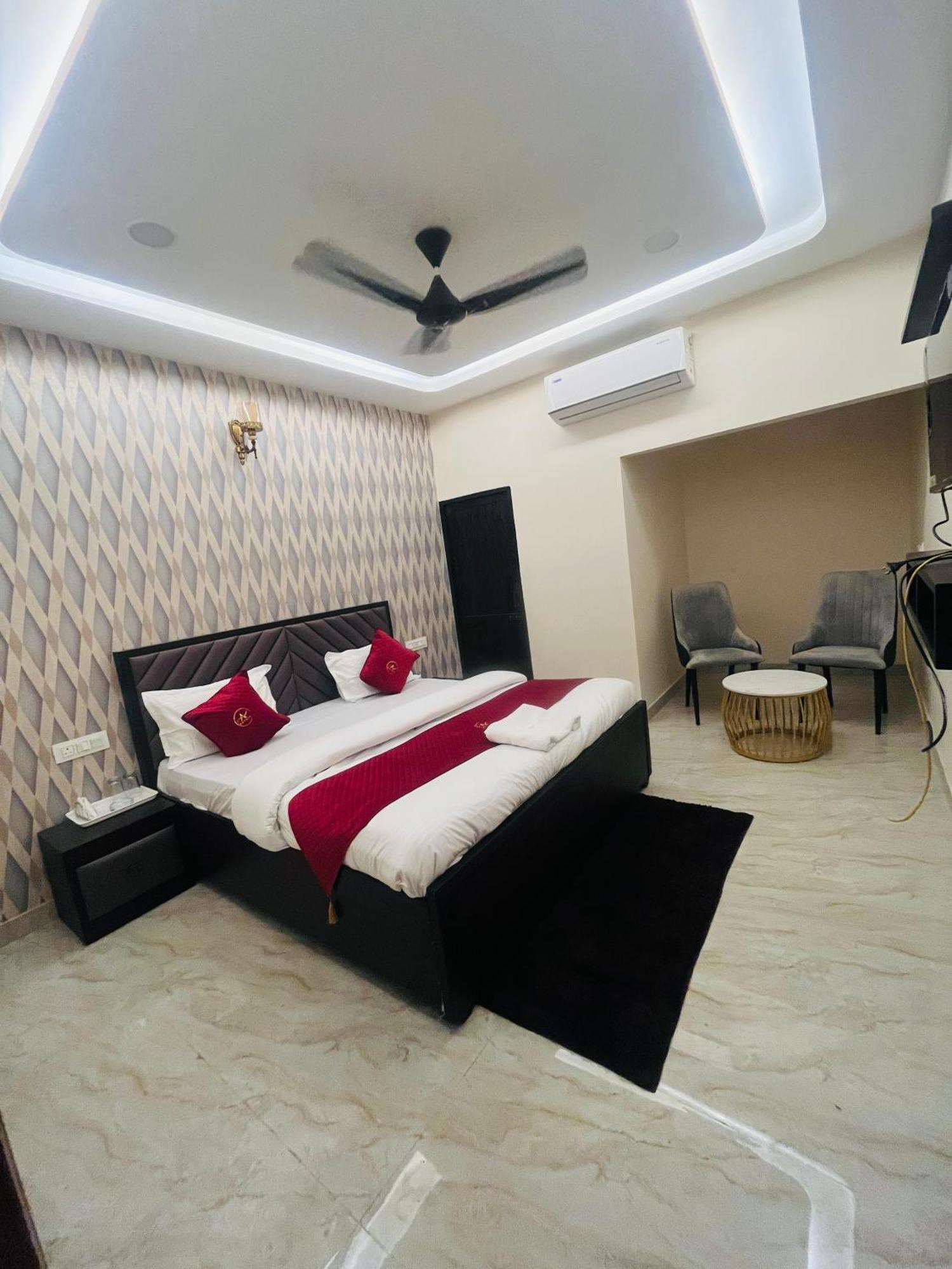 Hotel Royal A Ludhiana Extérieur photo